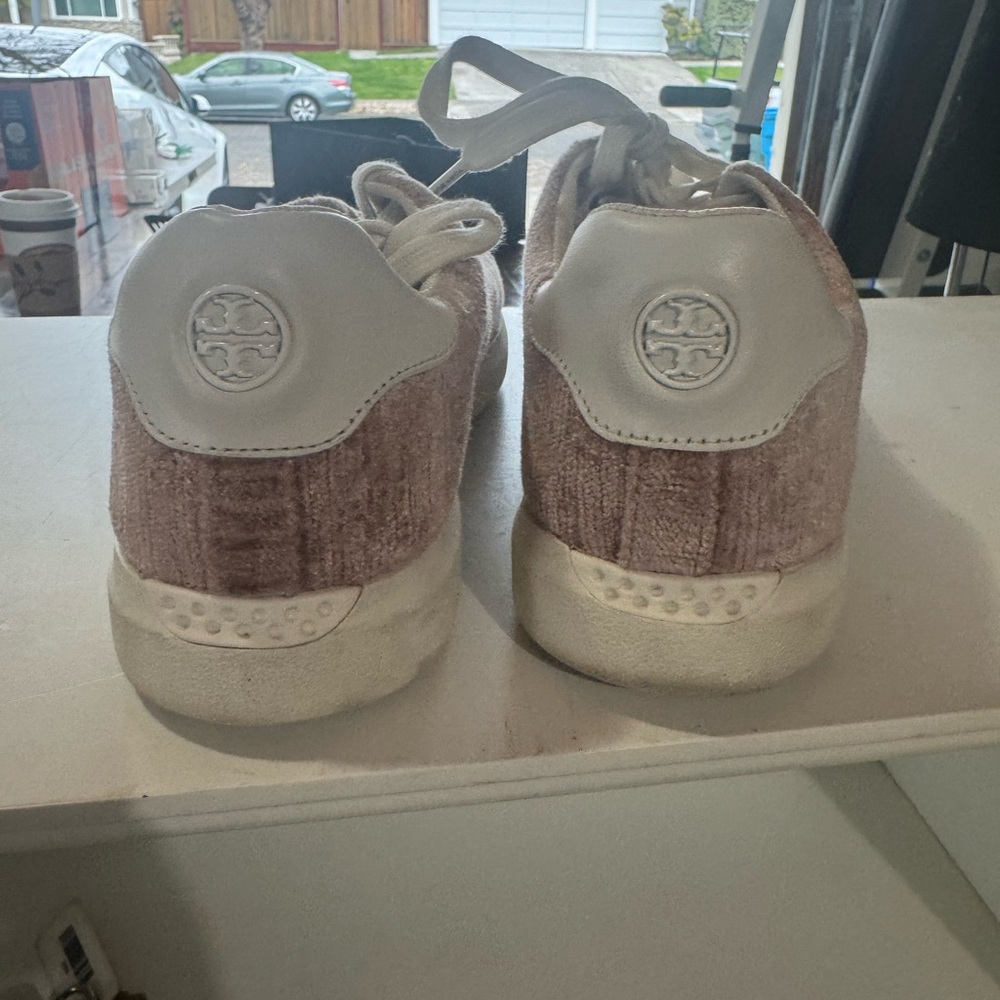 GREAT CONDITION Tory Burch Pink and White Sneakers